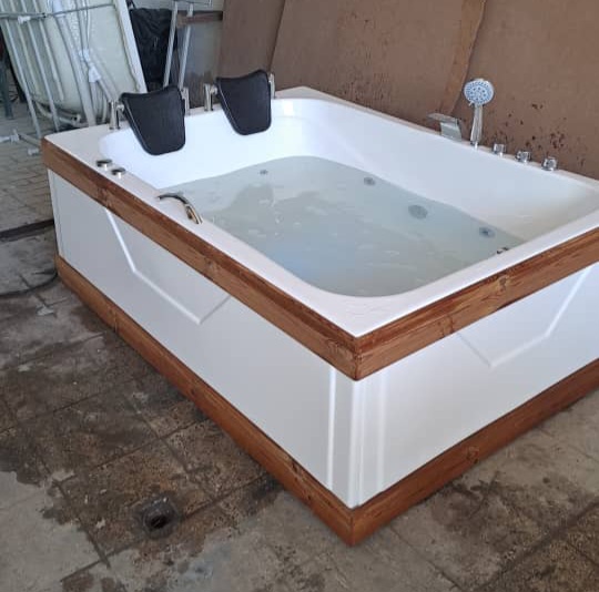 وان جکوزی مدل ۱۲۱۷AAA